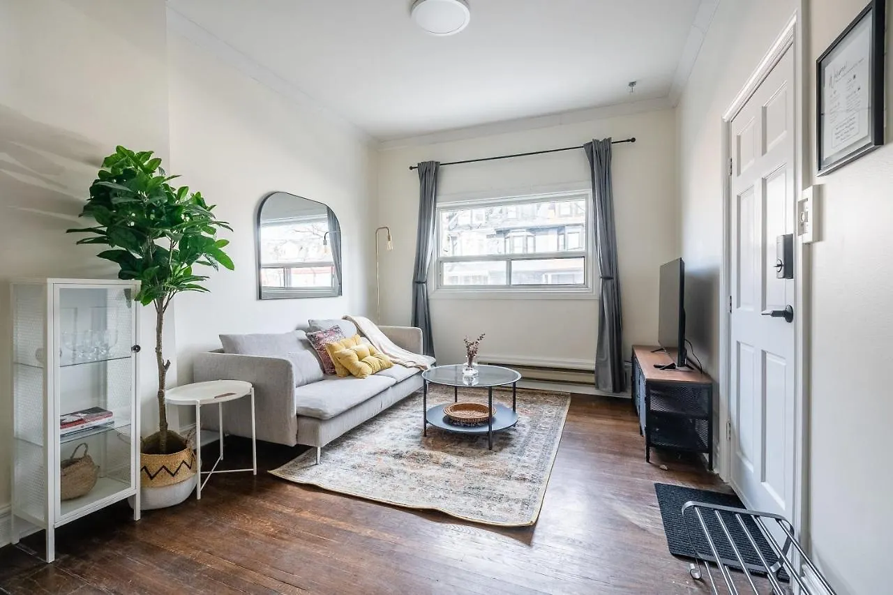 Apartment Modern 1Br Condo - Near Trinity Bellwoods Park Toronto Canada